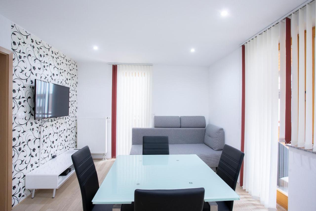 Apartment Arnika ครานสกา โกรา ภายนอก รูปภาพ