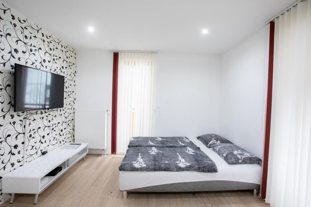 Apartment Arnika ครานสกา โกรา ภายนอก รูปภาพ
