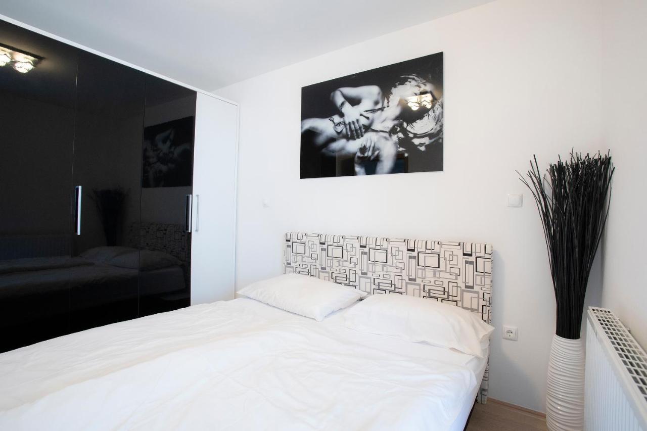 Apartment Arnika ครานสกา โกรา ภายนอก รูปภาพ
