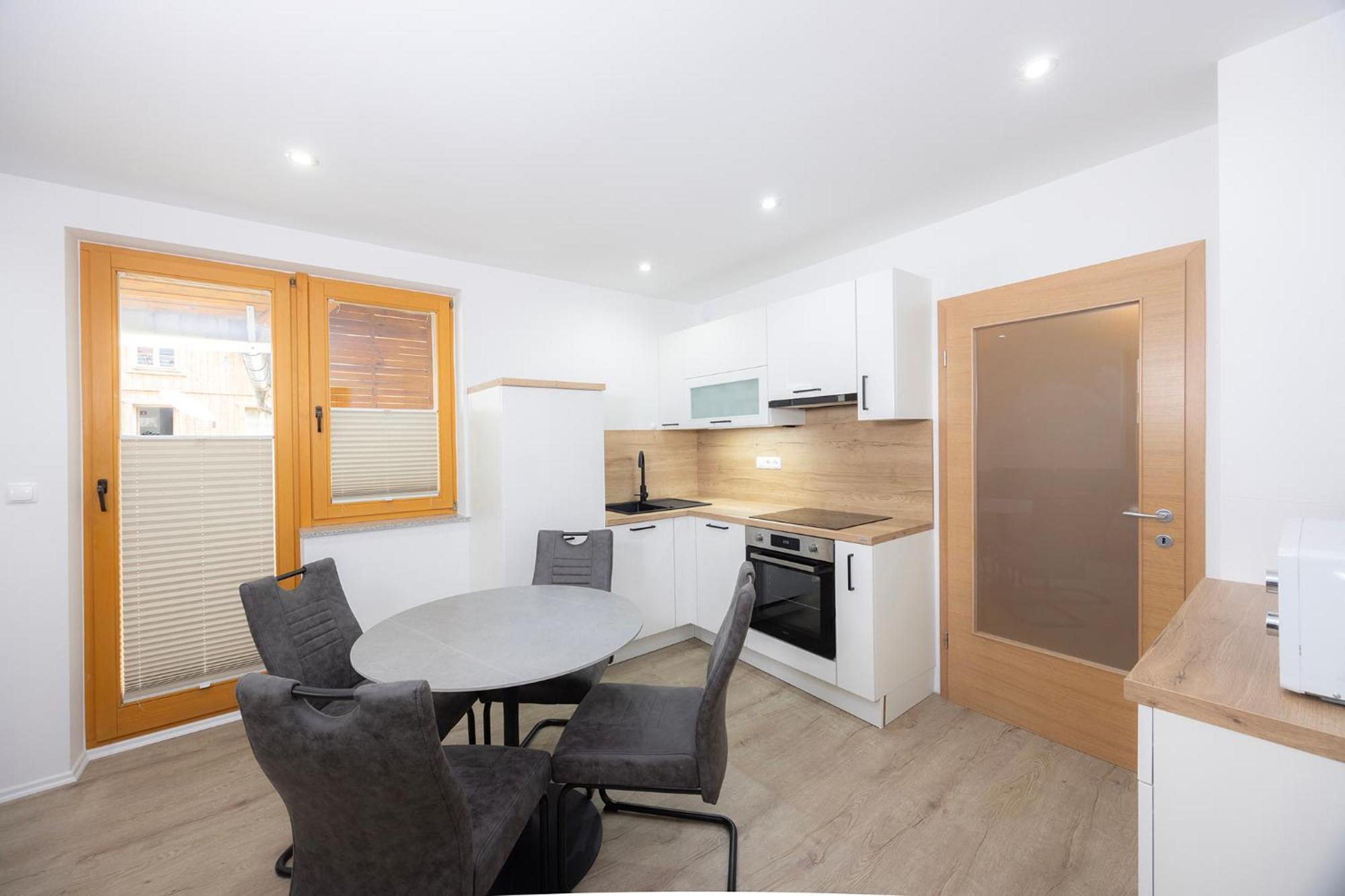 Apartment Arnika ครานสกา โกรา ภายนอก รูปภาพ