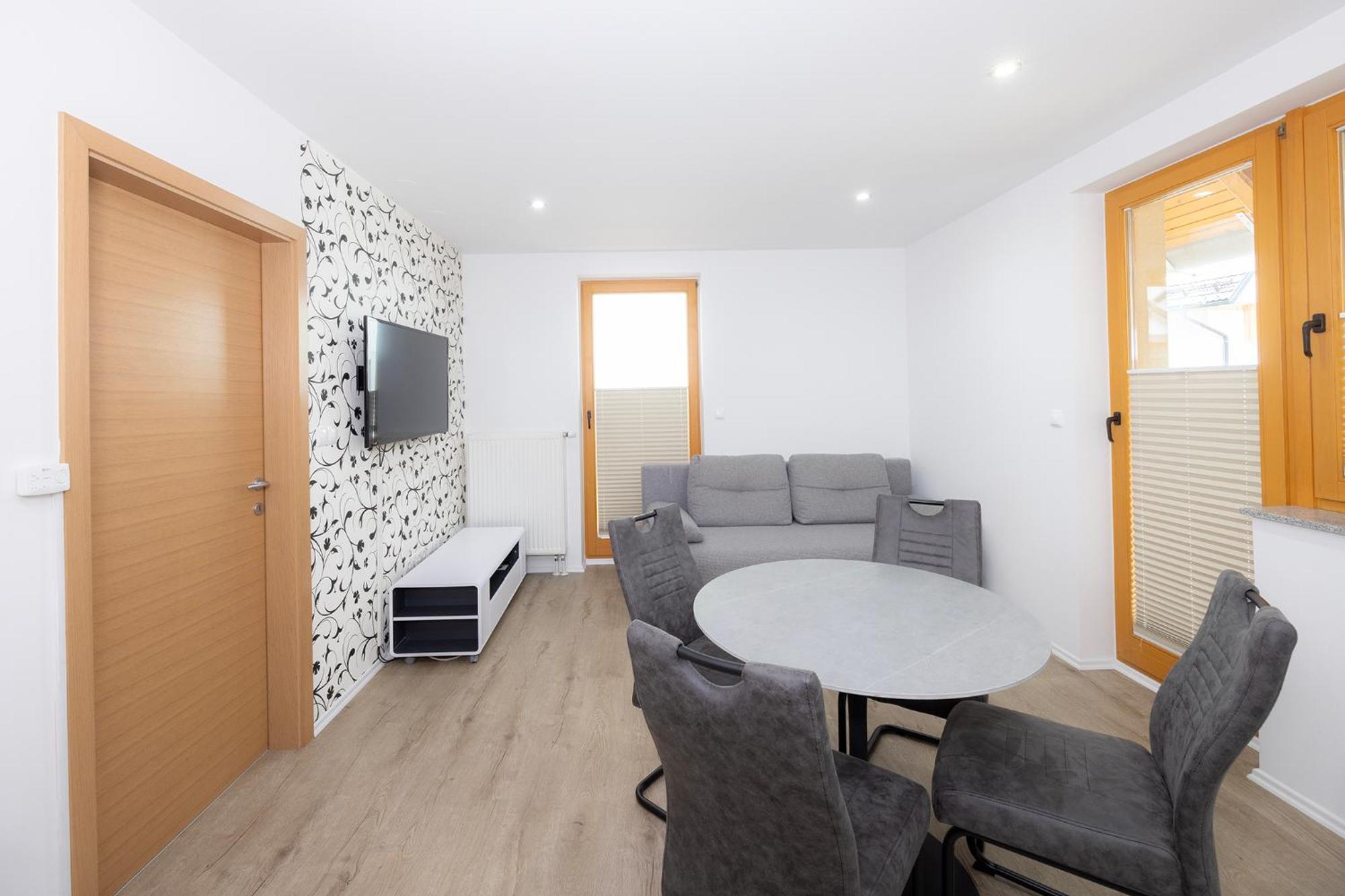 Apartment Arnika ครานสกา โกรา ภายนอก รูปภาพ